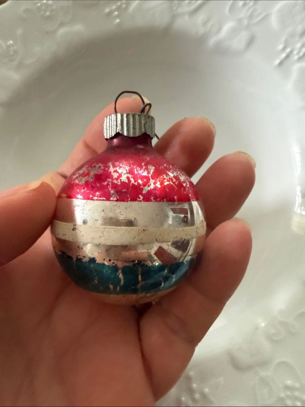 Vintage Glass Holiday Ornament Set with Reindeer Motif - Multi-Color